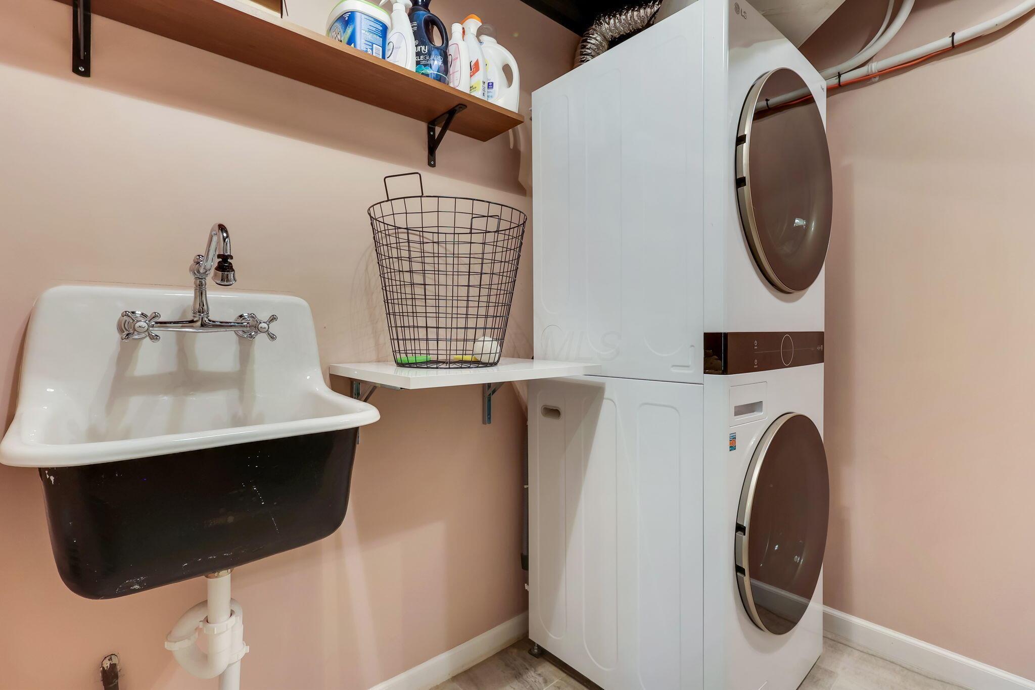 349 East Cooke Road Columbus, OH 43214 - Photo 48 of 78 Laundry
