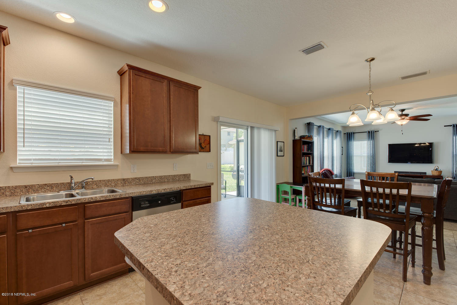 282 Amber Ridge Road Jacksonville, FL 32218 - Photo 14 of 34 282 Amber Ridge Rd-large-015-7-IMG 4165-