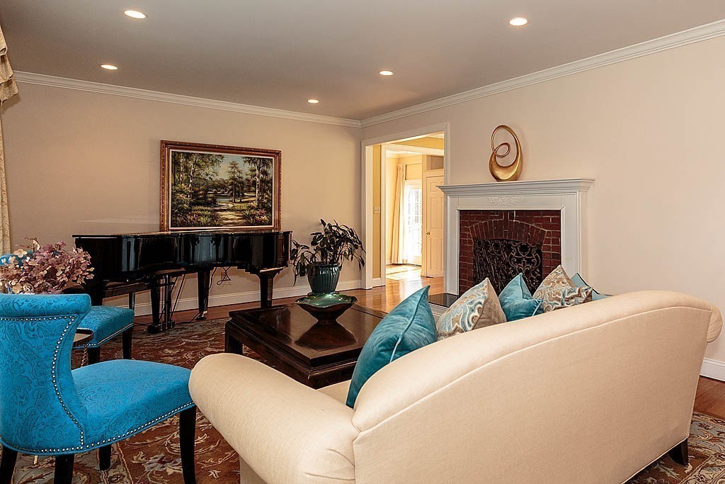 18 Woodfall Road Belmont, MA 02478 - Photo 3 of 30 Gallery Image 3