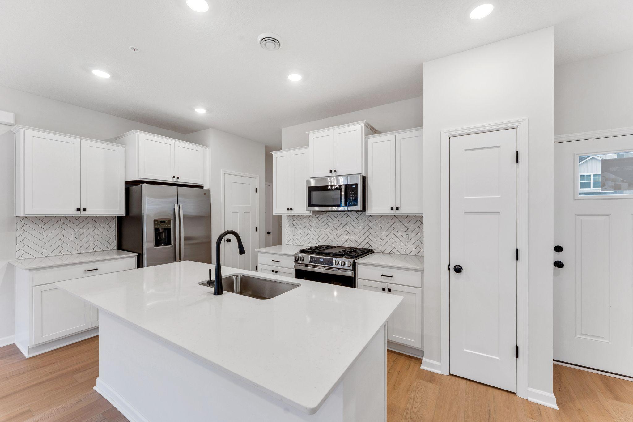 2818 Kepler Avenue Northeast St. Michael, MN 55376 - Photo 7 of 39