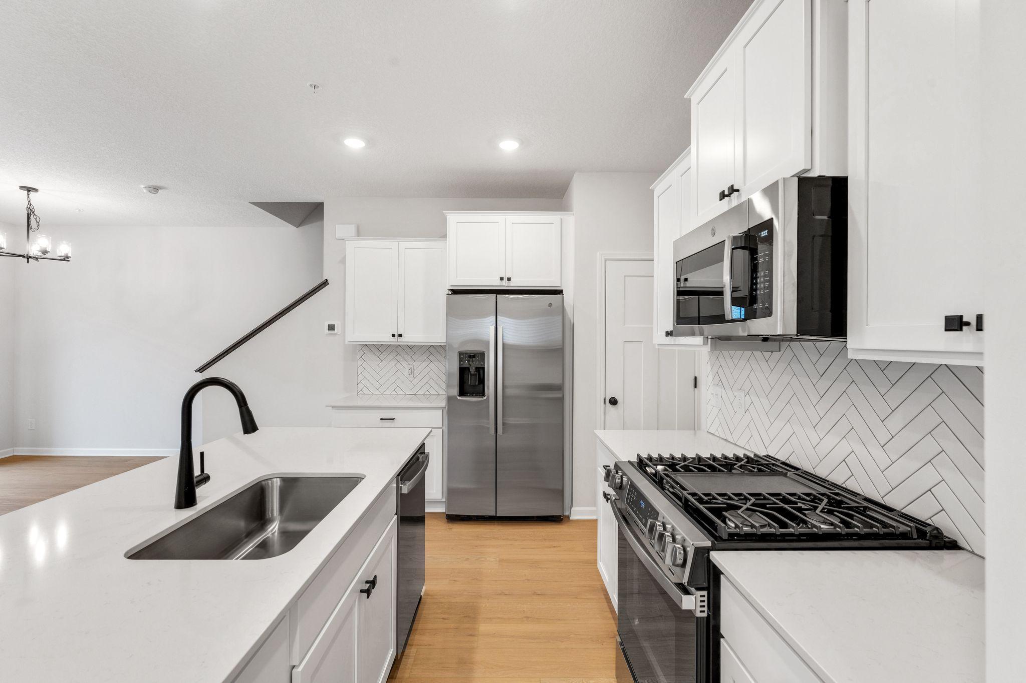 2818 Kepler Avenue Northeast St. Michael, MN 55376 - Photo 10 of 39