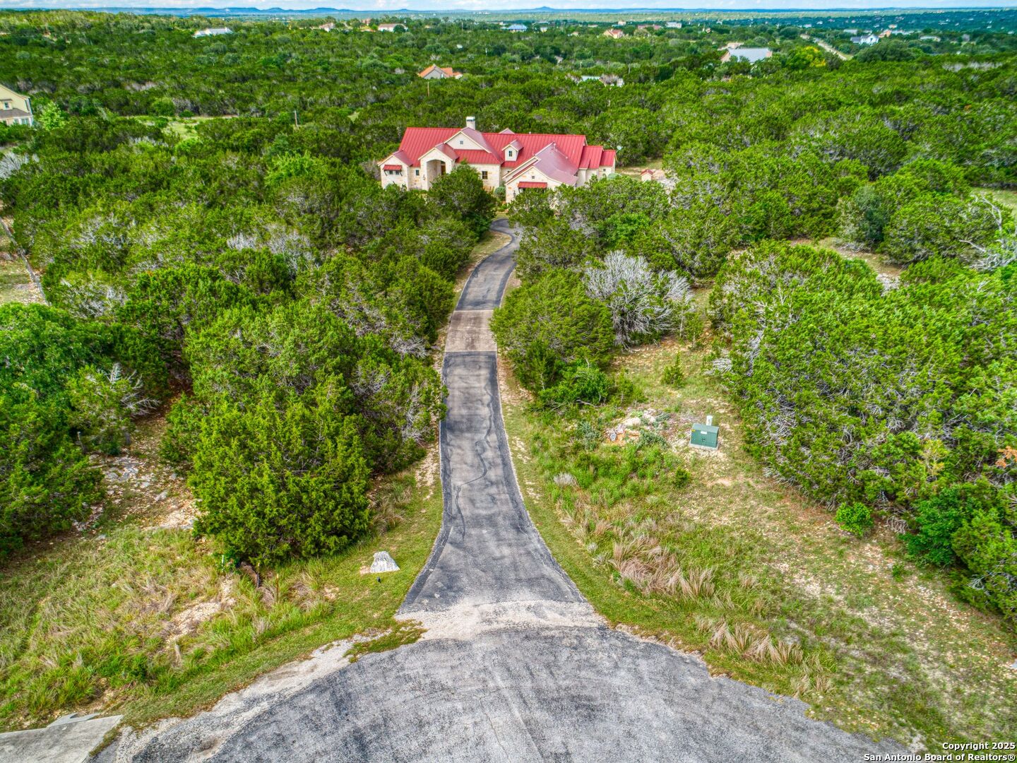 103 Falcon Crest Boerne, TX 78006 - Photo 34 of 35 a view of a pathway both side of yard