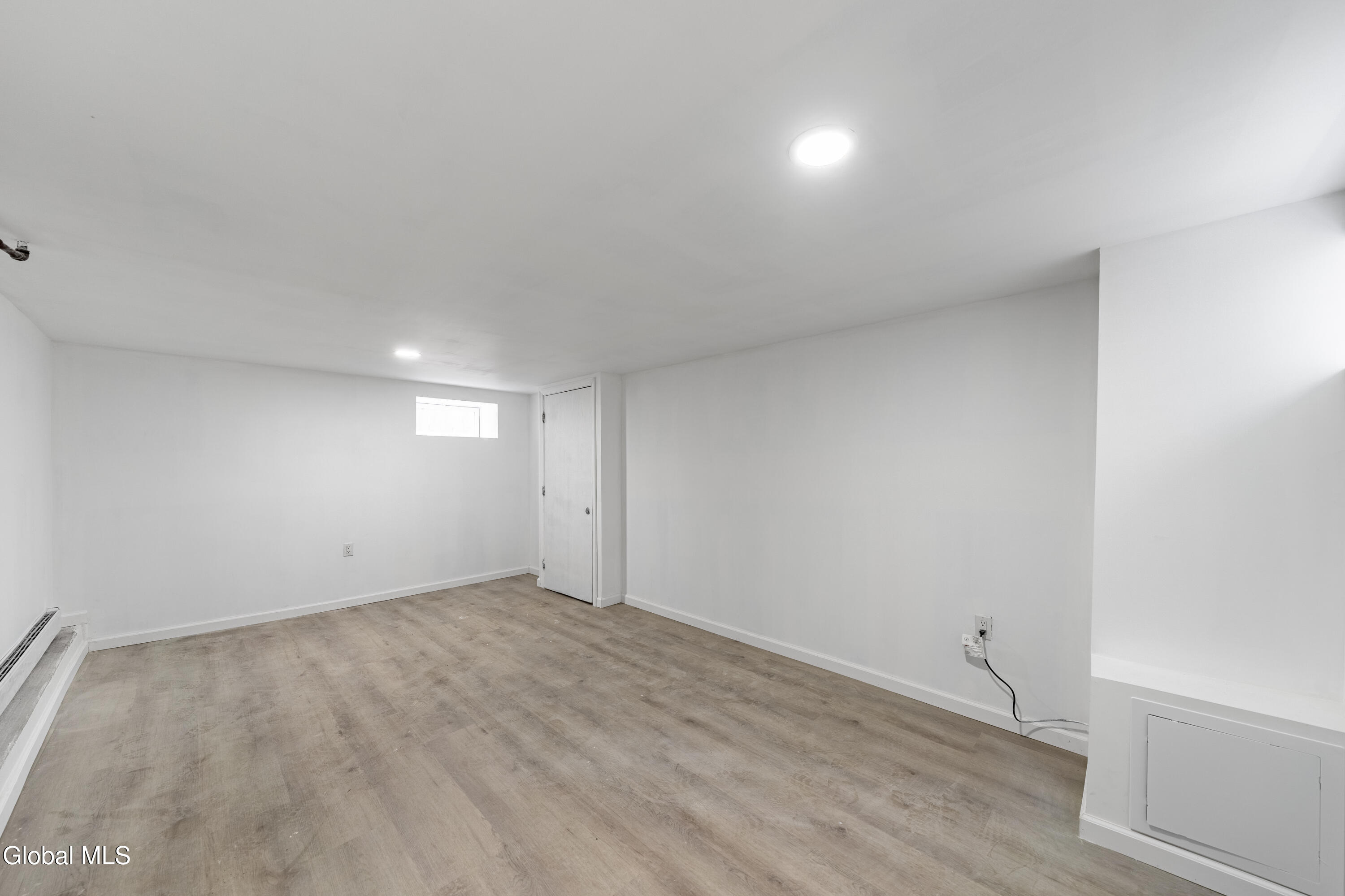 619 Seneca Street Schenectady, NY 12308 - Photo 14 of 22 DSC03464-HDR