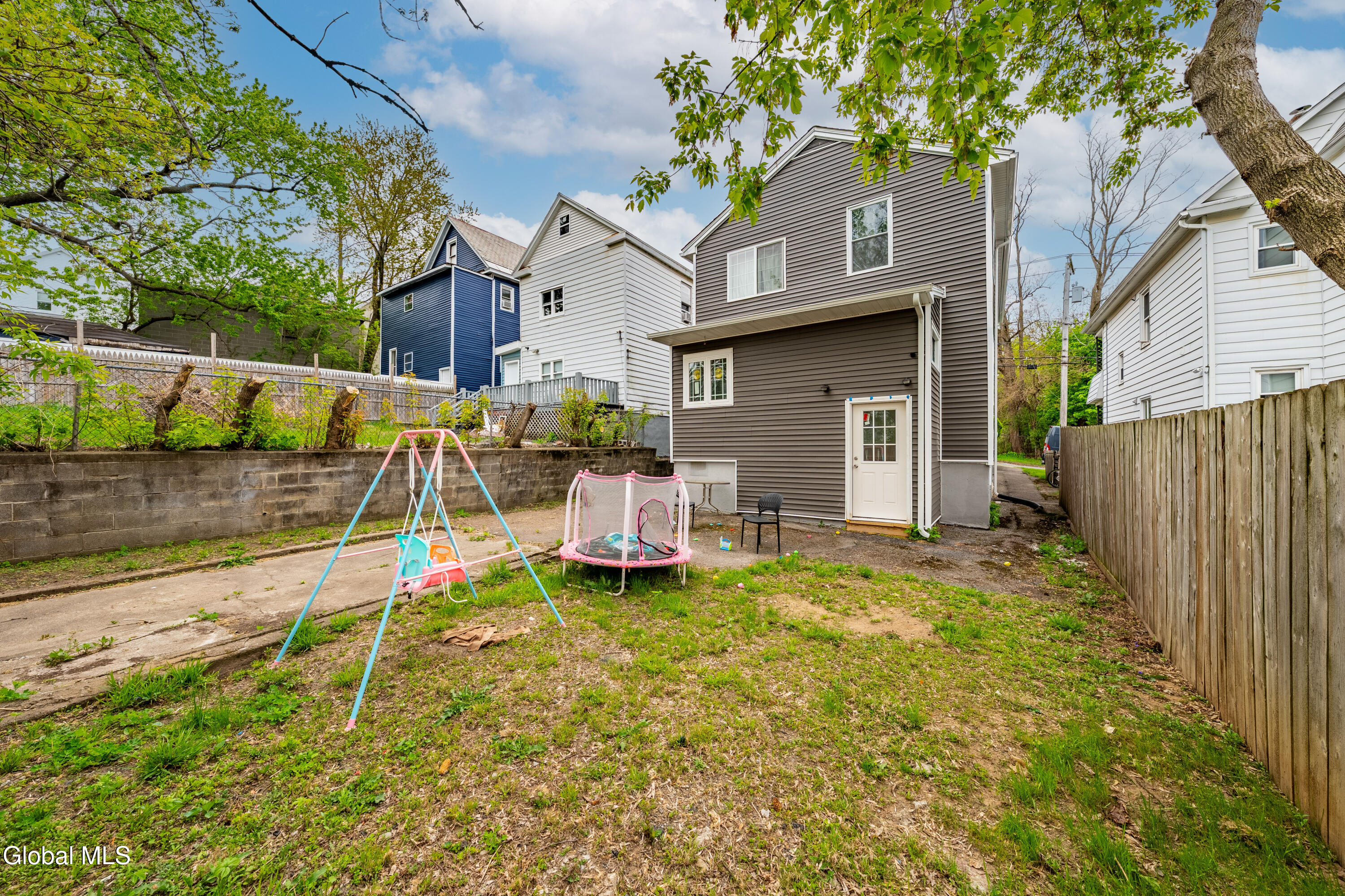 619 Seneca Street Schenectady, NY 12308 - Photo 18 of 22 DSC03404-HDR-Edit