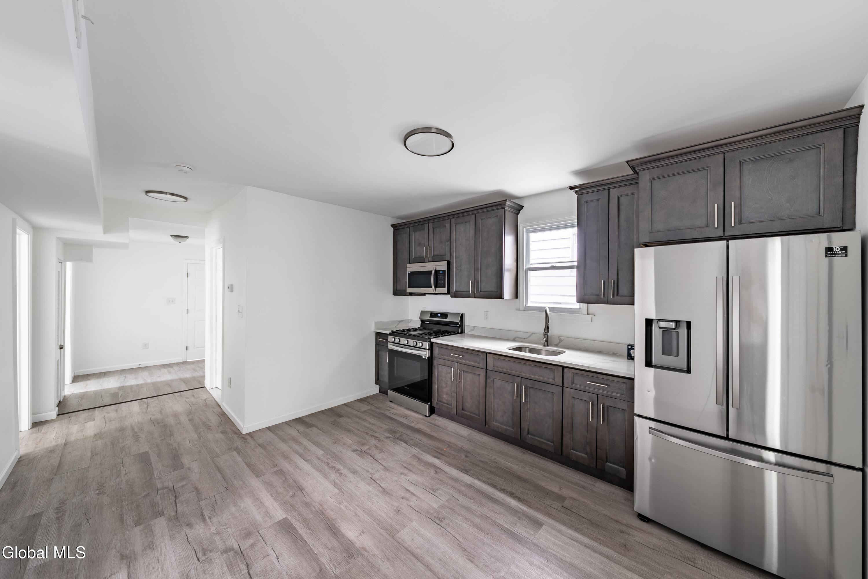 619 Seneca Street Schenectady, NY 12308 - Photo 5 of 22 DSC03414-HDR