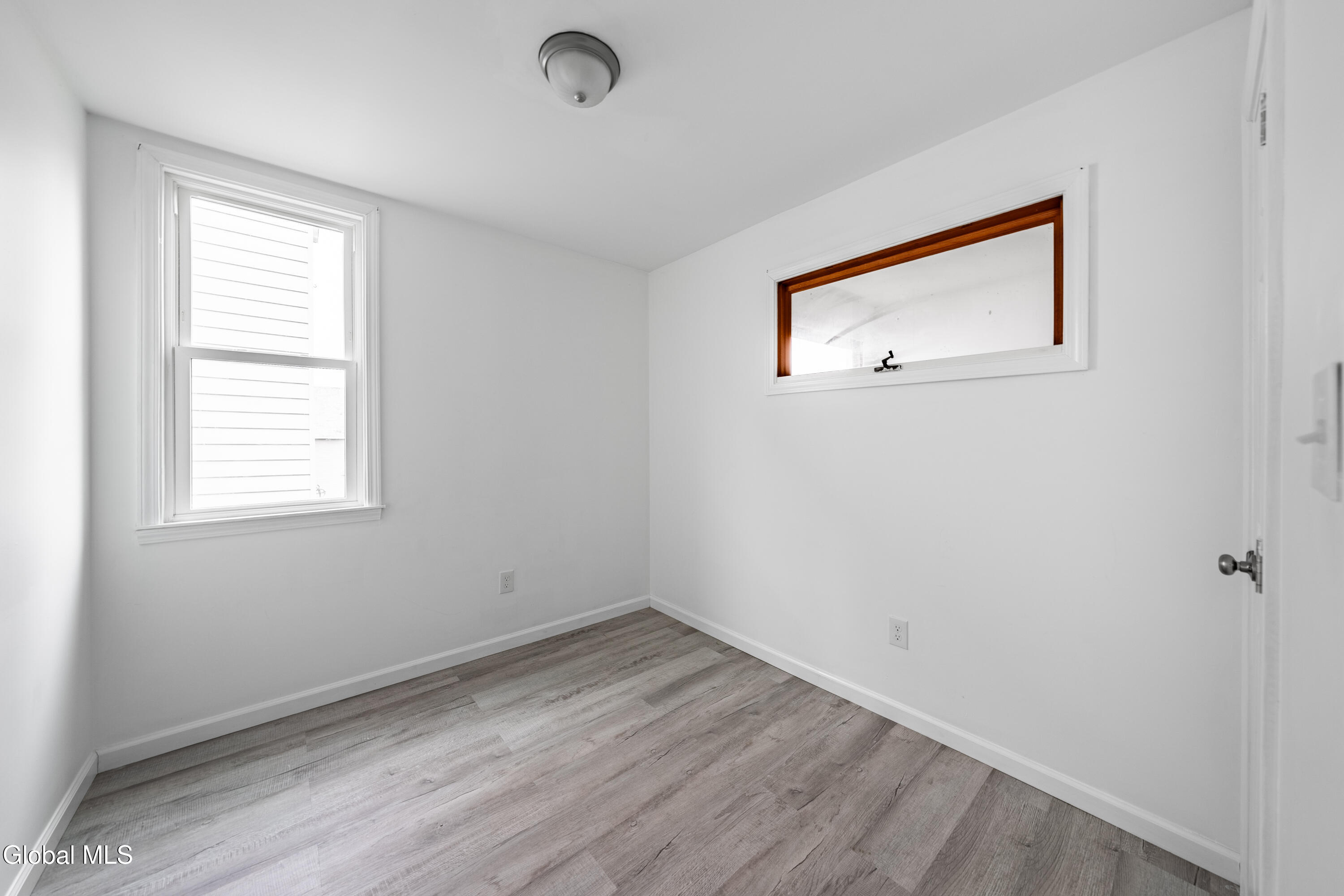 619 Seneca Street Schenectady, NY 12308 - Photo 7 of 22 DSC03439-HDR