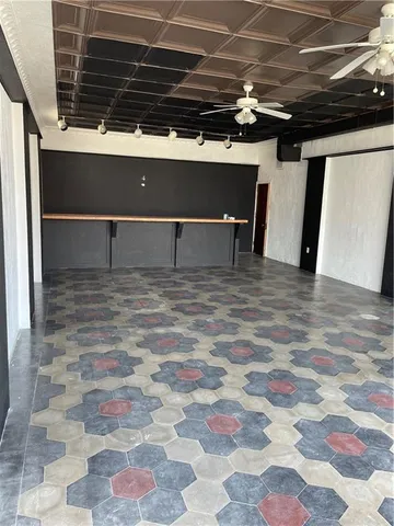 $75,000 | 800 Wallace Street, Vandergrift, PA 15690