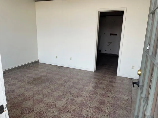 $75,000 | 800 Wallace Street, Vandergrift, PA 15690