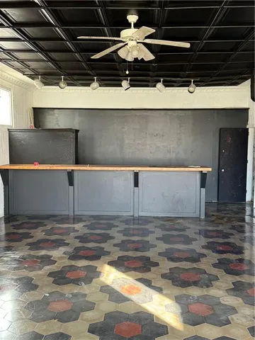 $75,000 | 800 Wallace Street, Vandergrift, PA 15690