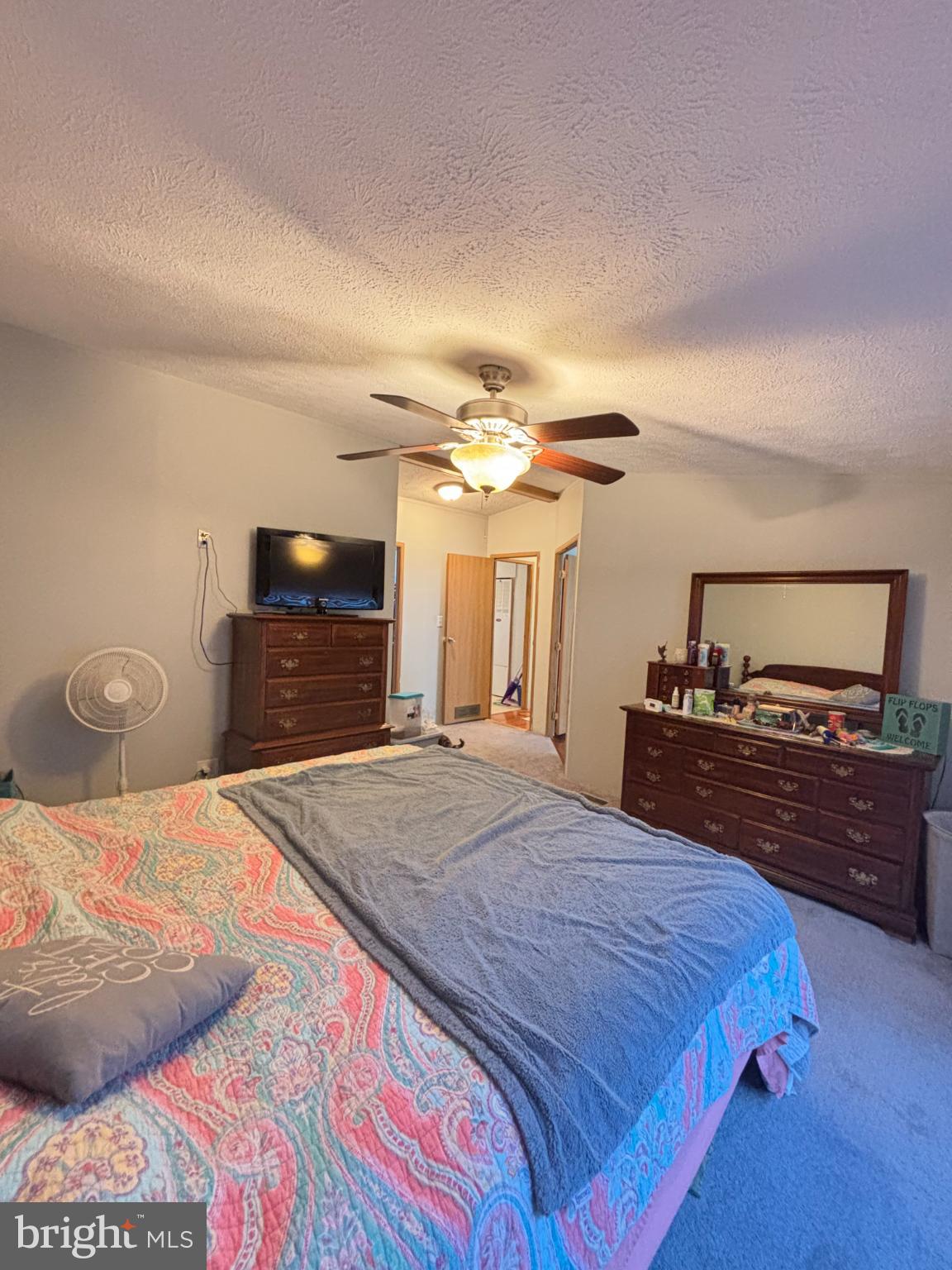 8 Williams Way Avondale, PA 19311 - Photo 14 of 24 Cozy bedroom with inviting decor.