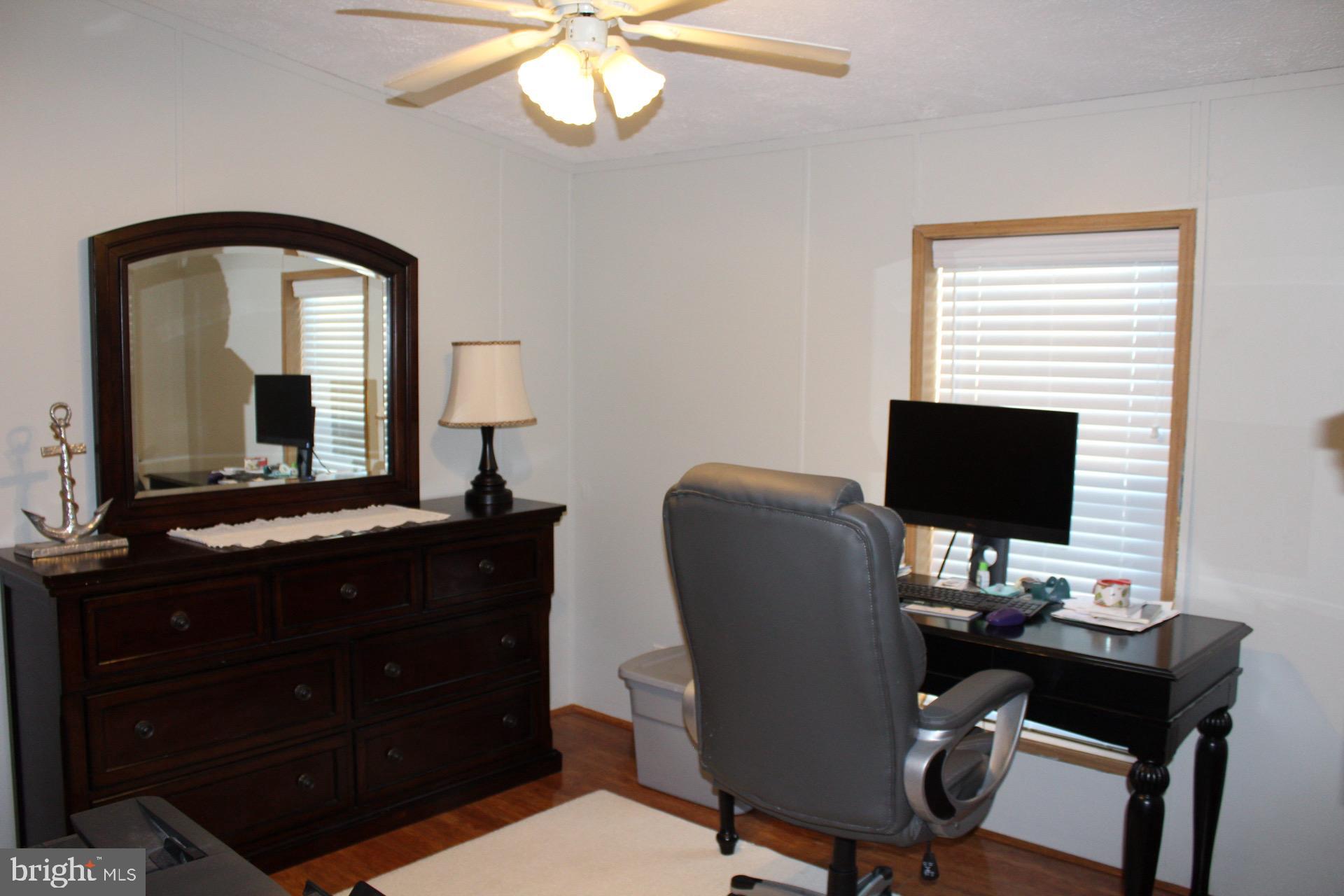 8 Williams Way Avondale, PA 19311 - Photo 17 of 24 Cozy workspace with natural light.