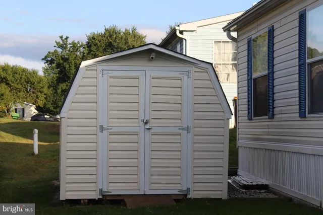 $147,000 | 8 Williams Way, Avondale, PA 19311