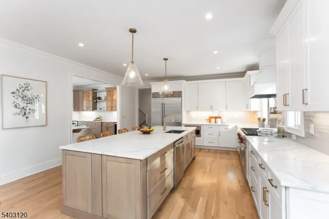 $2,600,000 | 1 Emmett Street, Chatham, NJ 07928