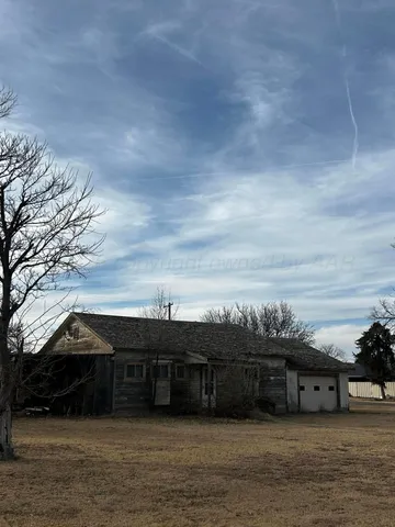 $30,000 | 200 North Vine Street, Claude, TX 79019