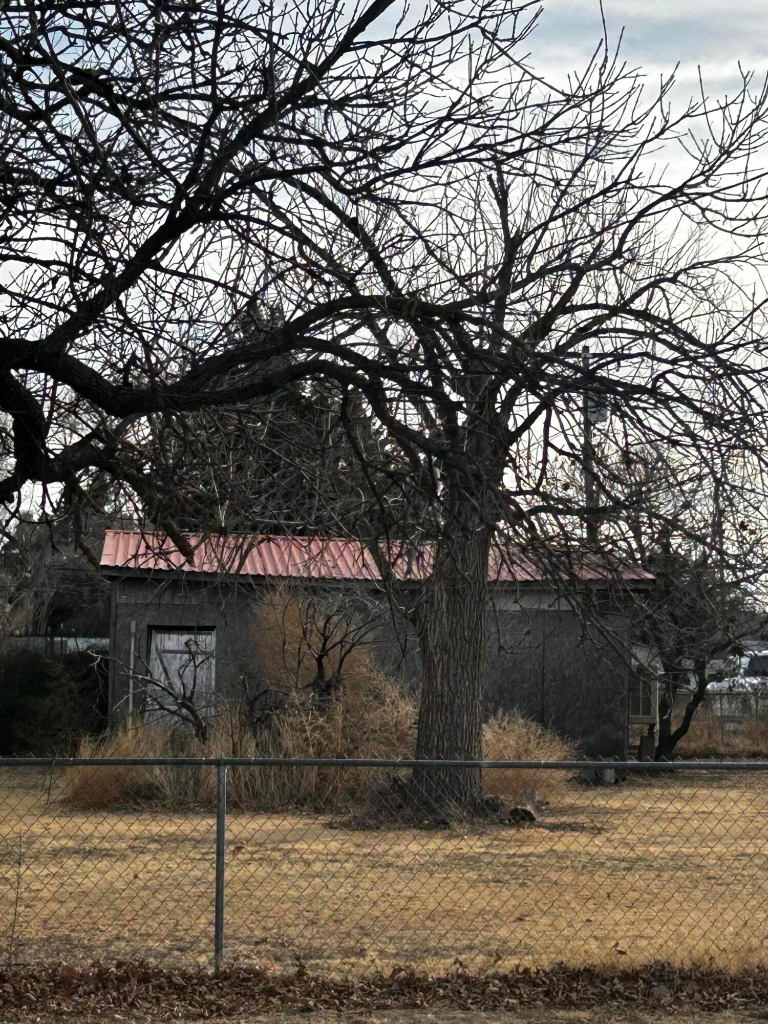 200 North Vine Street Claude, TX 79019 - Photo 2 of 4 200 S Vine