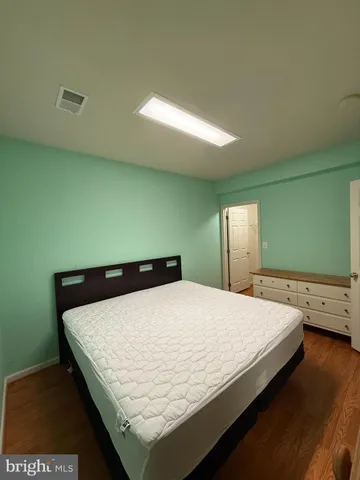 $1,800 | 13286 Holly Meadow Lane, Herndon, VA 20171