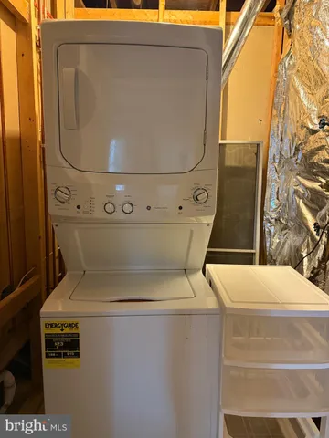 a close view of sink and tap