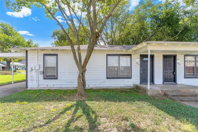 $1,050 | 122 Ramsey Street, Unit 124, Cleburne, TX 76031
