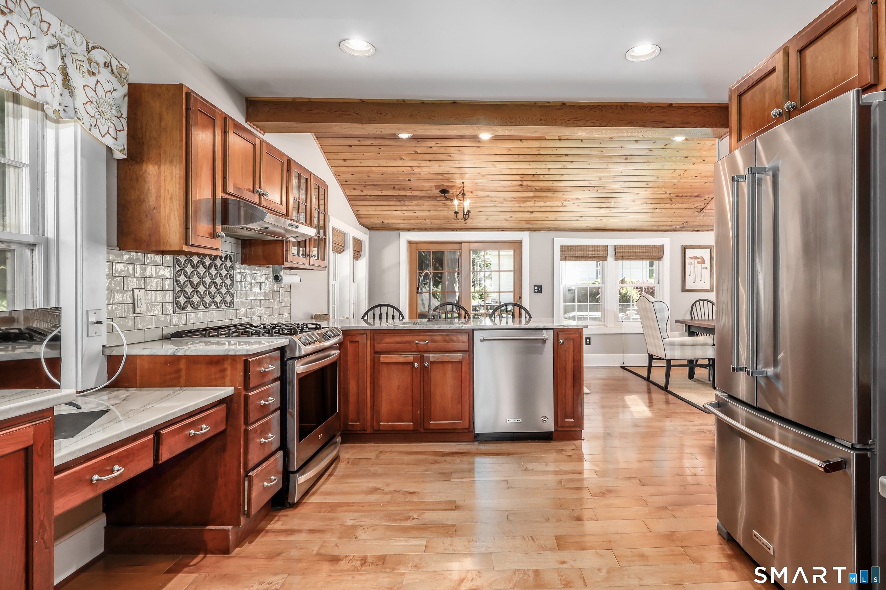 203 Whisconier Road Brookfield, CT 06804 - Photo 13 of 40