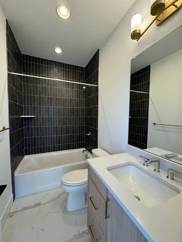 $1,649,000 | 12 Old County Road, Unit 20, Hudson, MA 01749