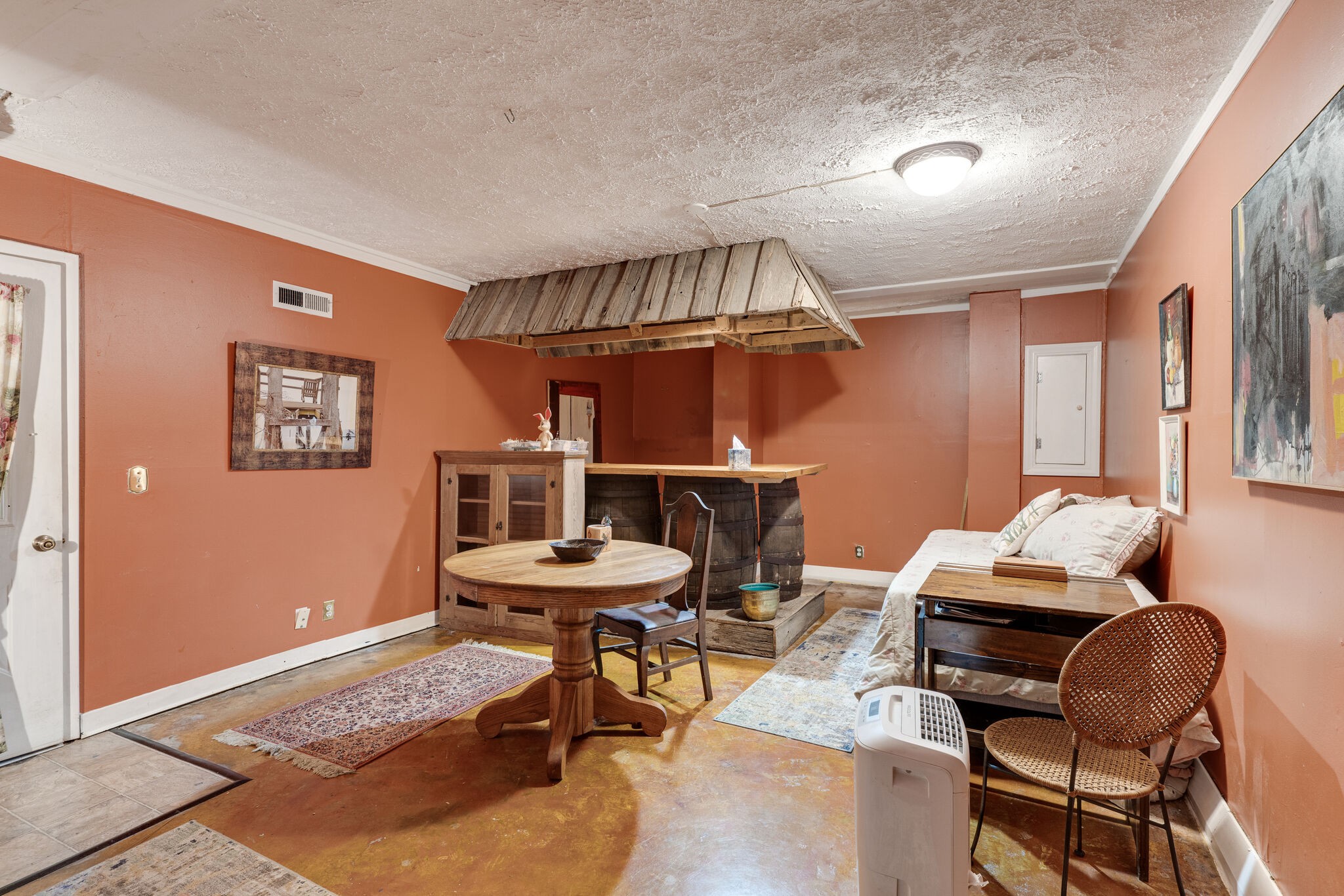 2729 Gideon Road Greenbrier, TN 37073 - Photo 13 of 30 a room with furniture