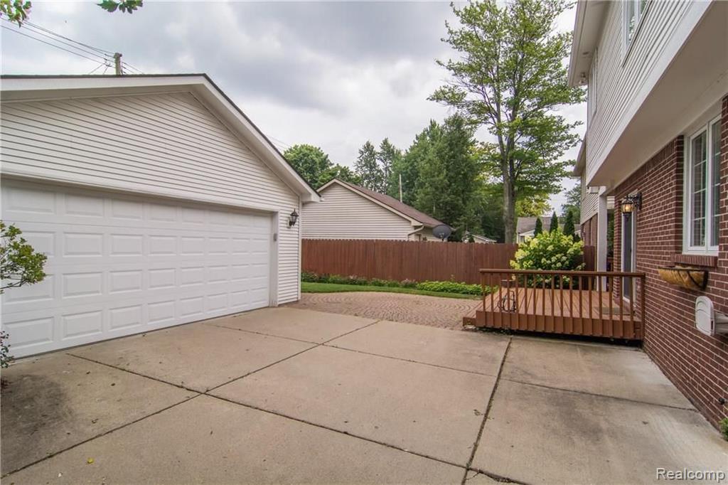 204 North Alice Avenue Rochester, MI 48307 - Photo 46 of 52