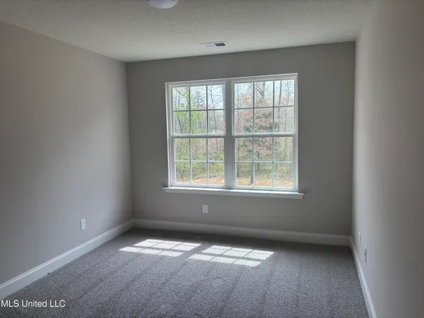 $439,900 | 939 Buttermilk Drive, Nesbit, MS 38651