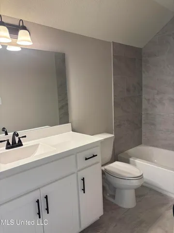 $439,900 | 939 Buttermilk Drive, Nesbit, MS 38651