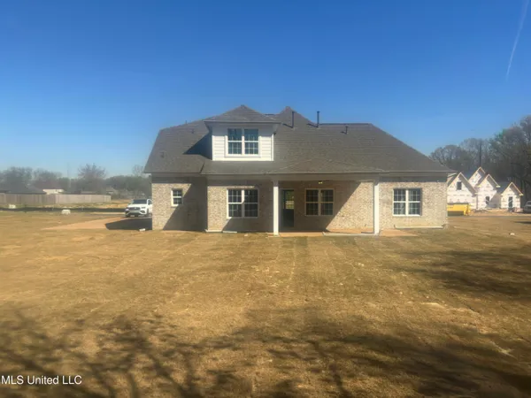 $439,900 | 939 Buttermilk Drive, Nesbit, MS 38651