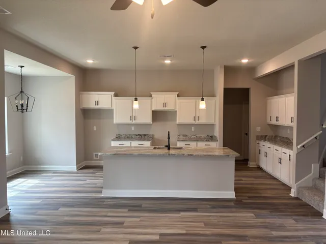 $439,900 | 939 Buttermilk Drive, Nesbit, MS 38651