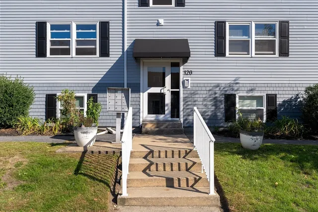 $237,000 | 120 15th Street, Unit 5, Fall River, MA 02723
