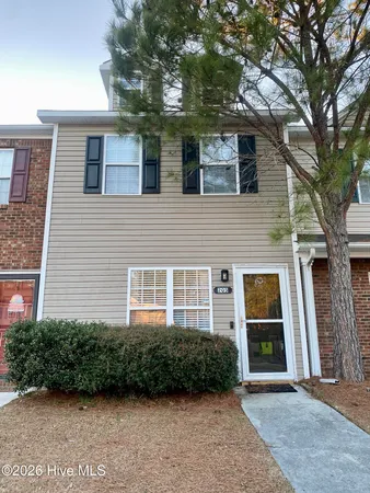 $1,150 | 205 Pinegrove Court, Jacksonville, NC 28546