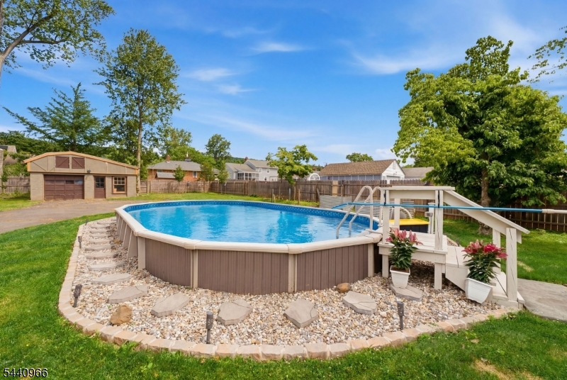 704 Greenbrook Road North Plainfield, NJ 07063 - Photo 22 of 27