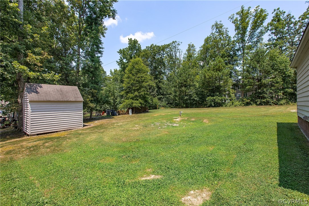 11210 Moravia Road Midlothian, VA 23112 - Photo 26 of 29 a view of outdoor space and yard