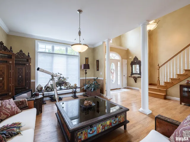 $639,900 | 1205 West Poplar Woods Court, Dunlap, IL 61525