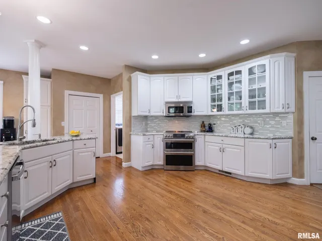 $639,900 | 1205 West Poplar Woods Court, Dunlap, IL 61525