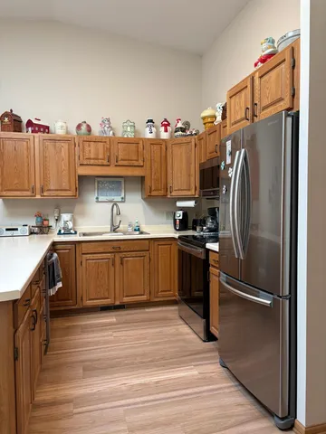 $250,000 | 40 West Broadway, Plainview, MN 55964