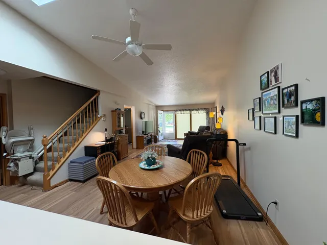 $250,000 | 40 West Broadway, Plainview, MN 55964