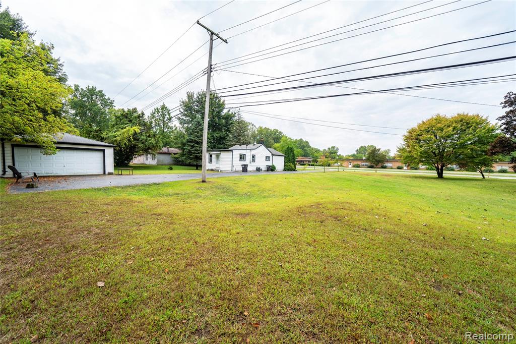 8883 Beech Daly Road Taylor, MI 48180 - Photo 4 of 28 Gallery Image 4