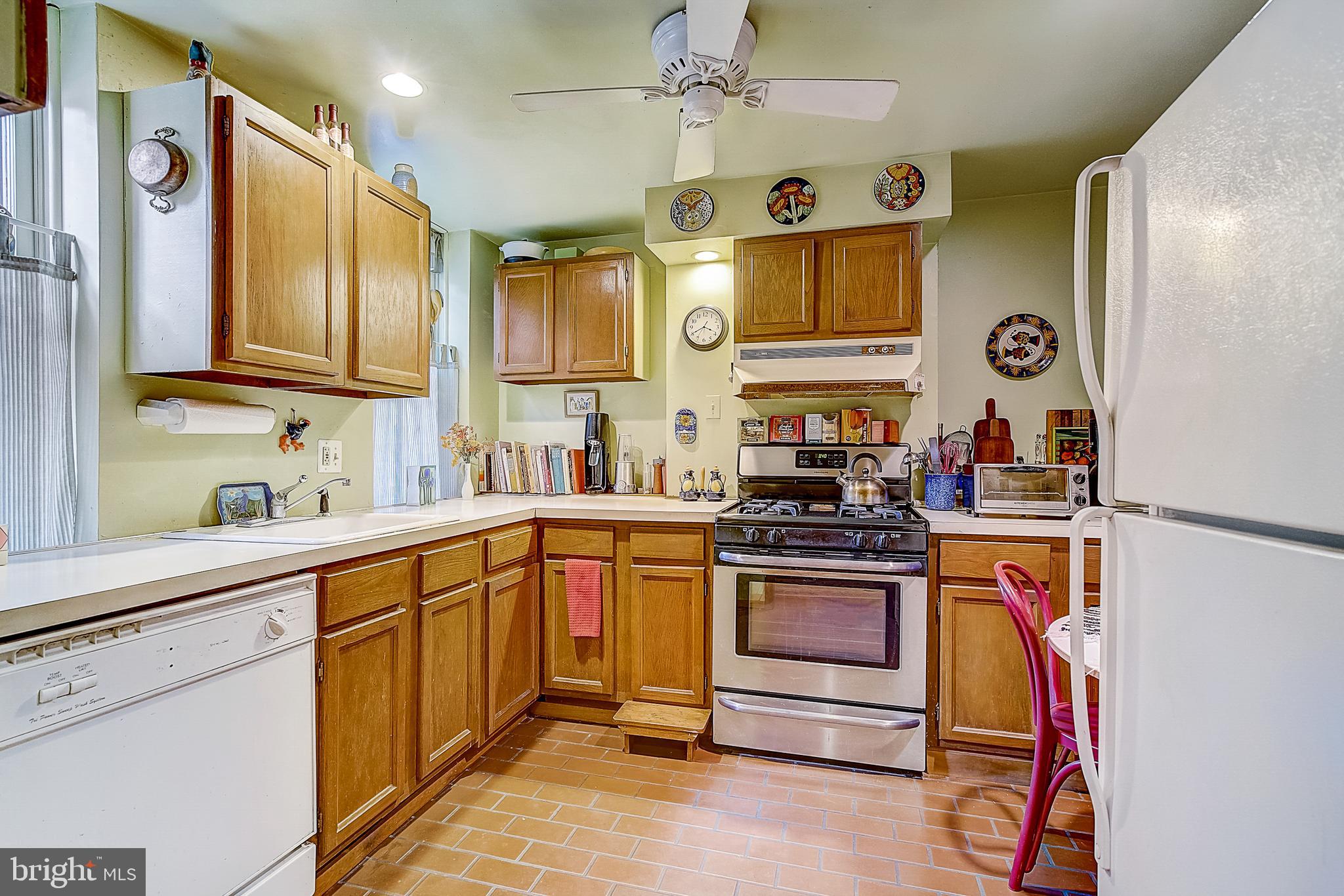 2050 Kater Street Philadelphia, PA 19146 - Photo 6 of 26