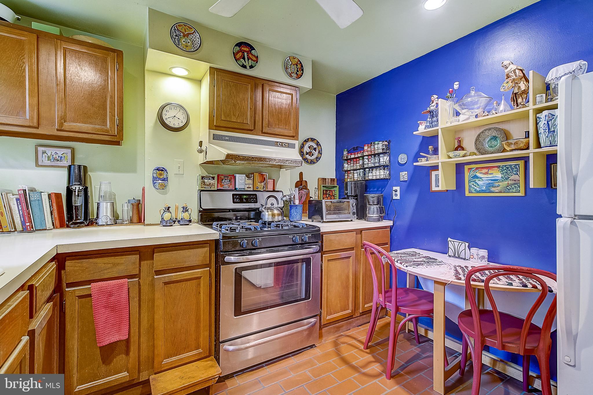 2050 Kater Street Philadelphia, PA 19146 - Photo 7 of 26