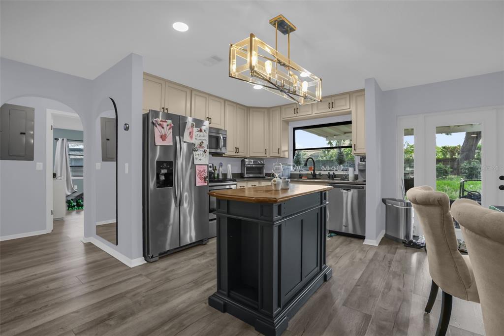 811 Main Street Windermere, FL 34786 - Photo 8 of 32
