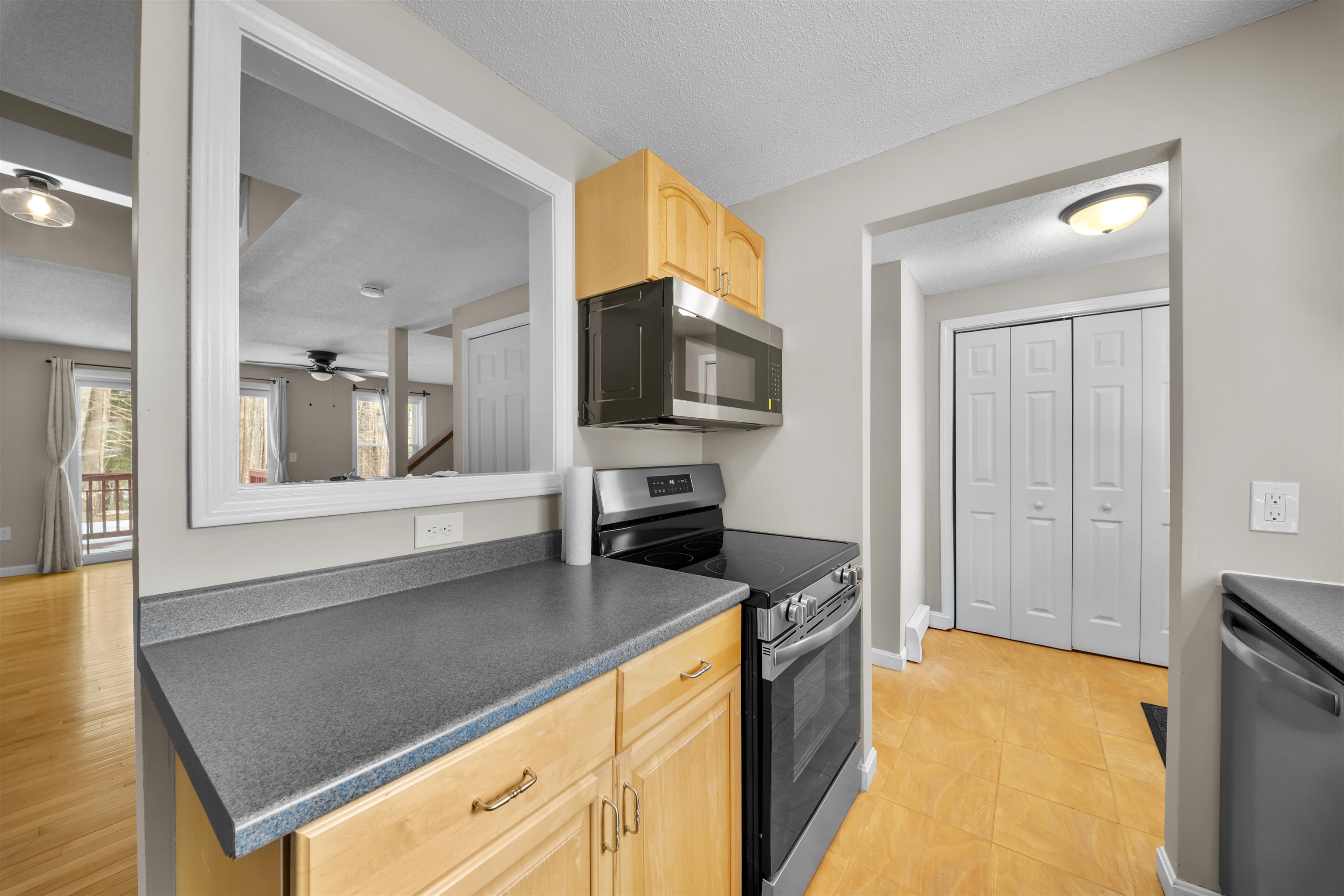 42 Modena Drive Concord, NH 03303 - Photo 6 of 20