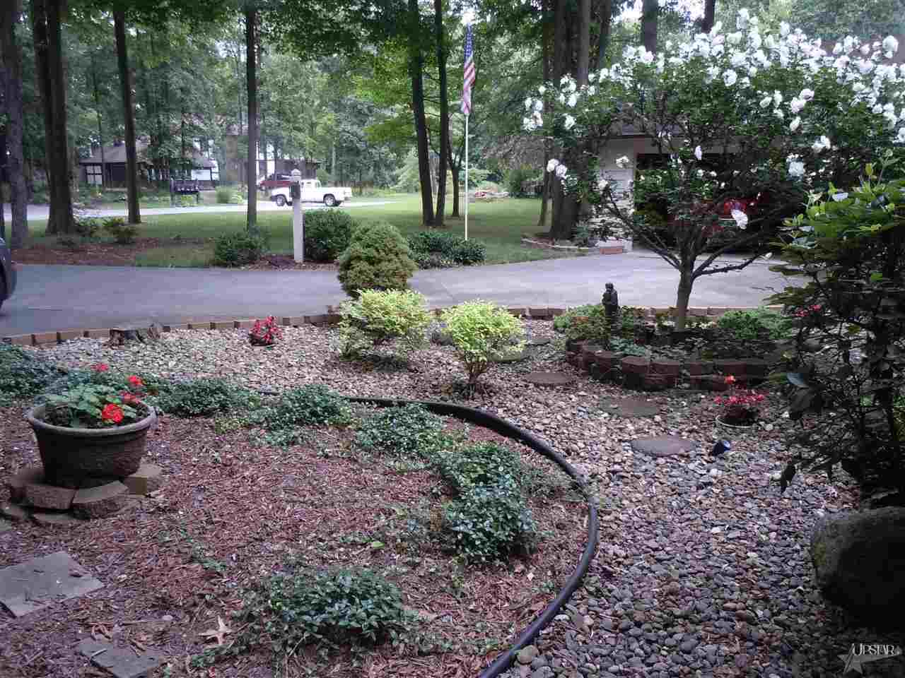 11114 Hickory Tree Road Fort Wayne, IN 46845 - Photo 3 of 27