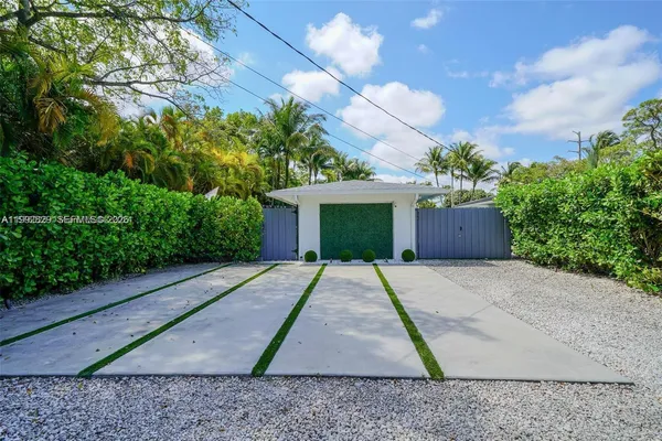 $11,750 | 8390 Southwest 64th Street, Miami, FL 33143