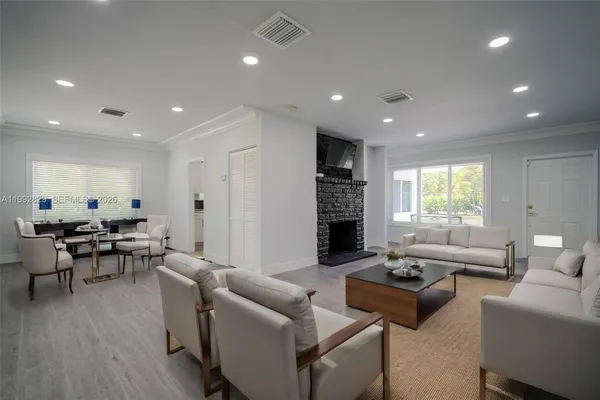 $11,750 | 8390 Southwest 64th Street, Miami, FL 33143