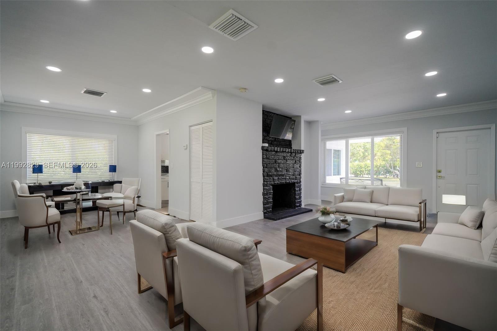 8390 Southwest 64th Street Miami, FL 33143 - Photo 3 of 22