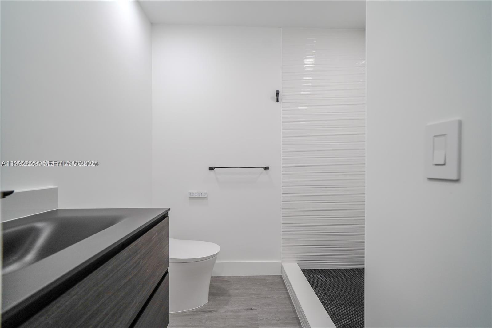 8390 Southwest 64th Street Miami, FL 33143 - Photo 8 of 22