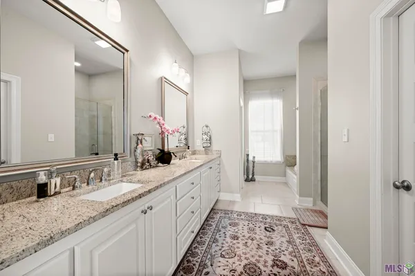 $479,999 | 16054 Greycliff Avenue, Pride, LA 70770