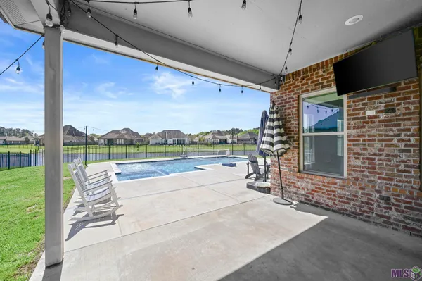 $479,999 | 16054 Greycliff Avenue, Pride, LA 70770